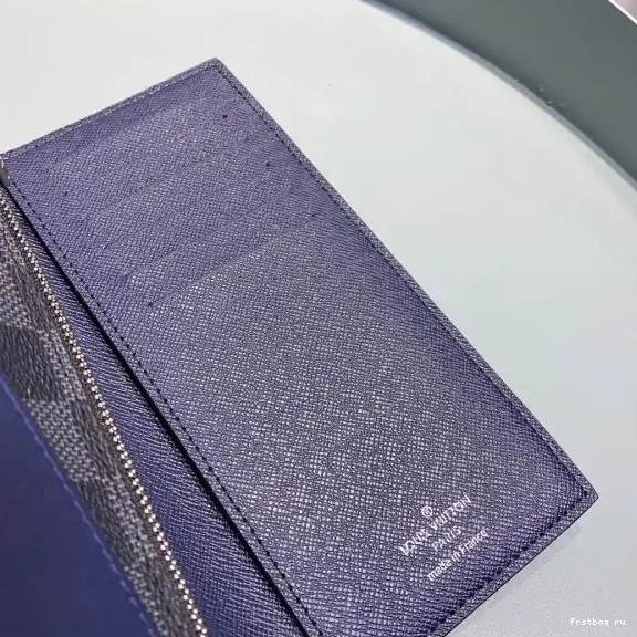 First bag ru ALEXANDRE LOUIS VUITTON WALLET 0610
